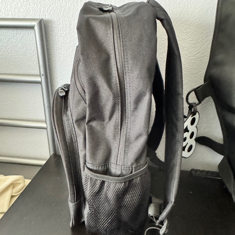 Volcom Backpack - Picture 3 of 6